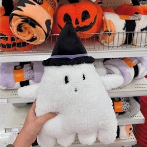 Hyde eek Ghost Plush with Black Hat
